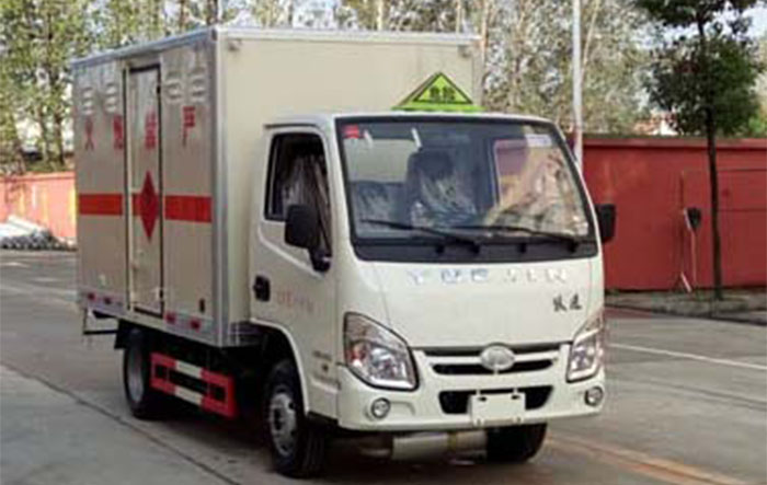 躍進藍牌易燃液體廂式運輸車