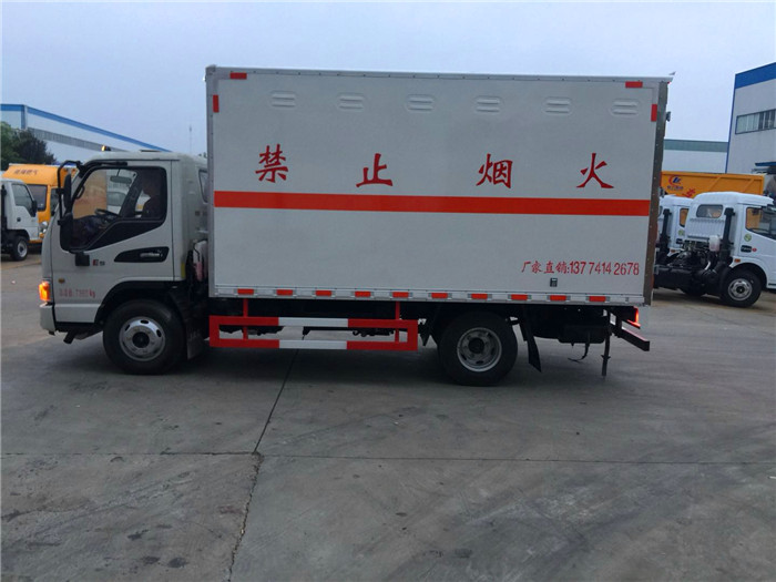 江淮危險(xiǎn)品廂式運(yùn)輸車桶裝油漆甲醇危險(xiǎn)品箱式運(yùn)輸車