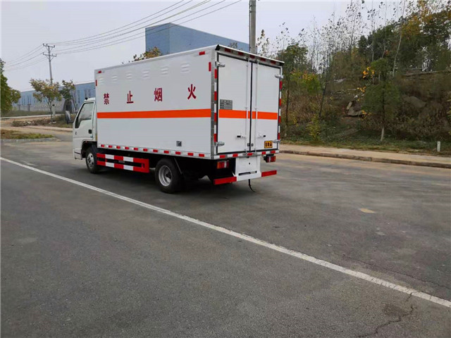 國六藍牌江鈴民爆運輸車