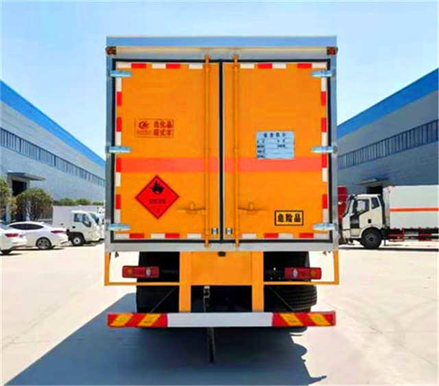 國六東風(fēng)天錦氣體廂式運(yùn)輸車