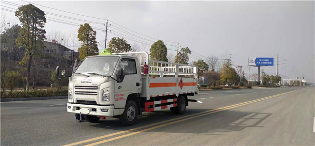 國六藍牌江鈴氣瓶運輸車